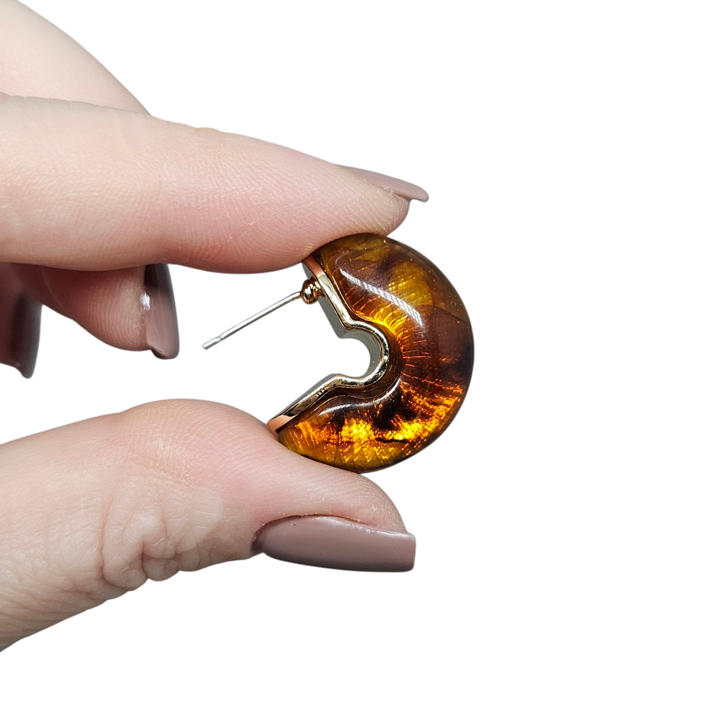 Brinco Meia Argola Âmbar