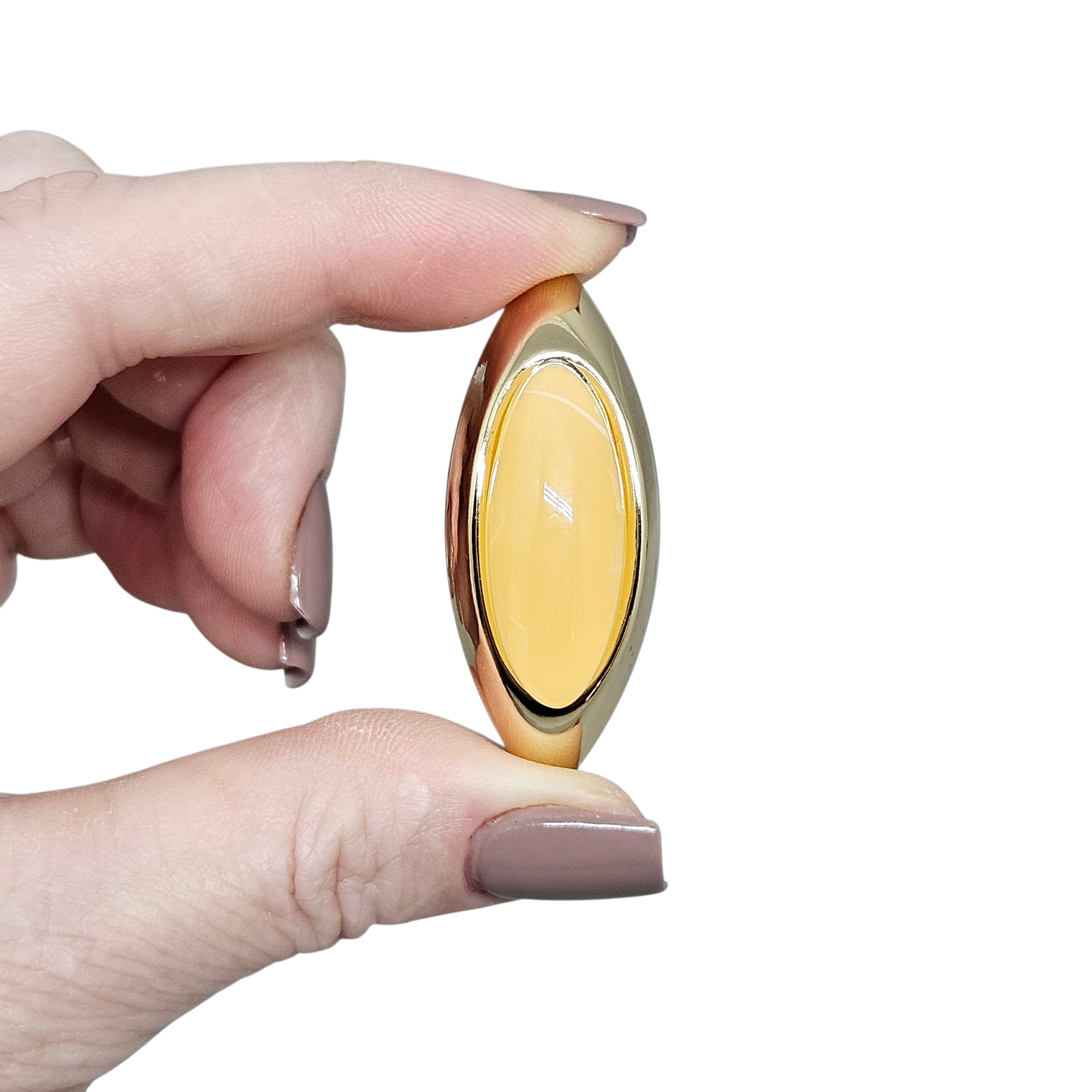 Brinco Navete Amarelo