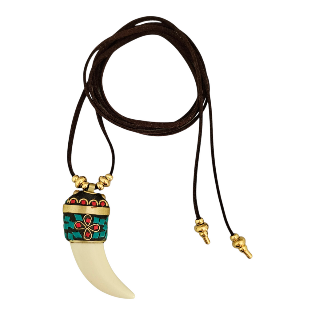 Colar Courinho Marrom Dente Marroquino