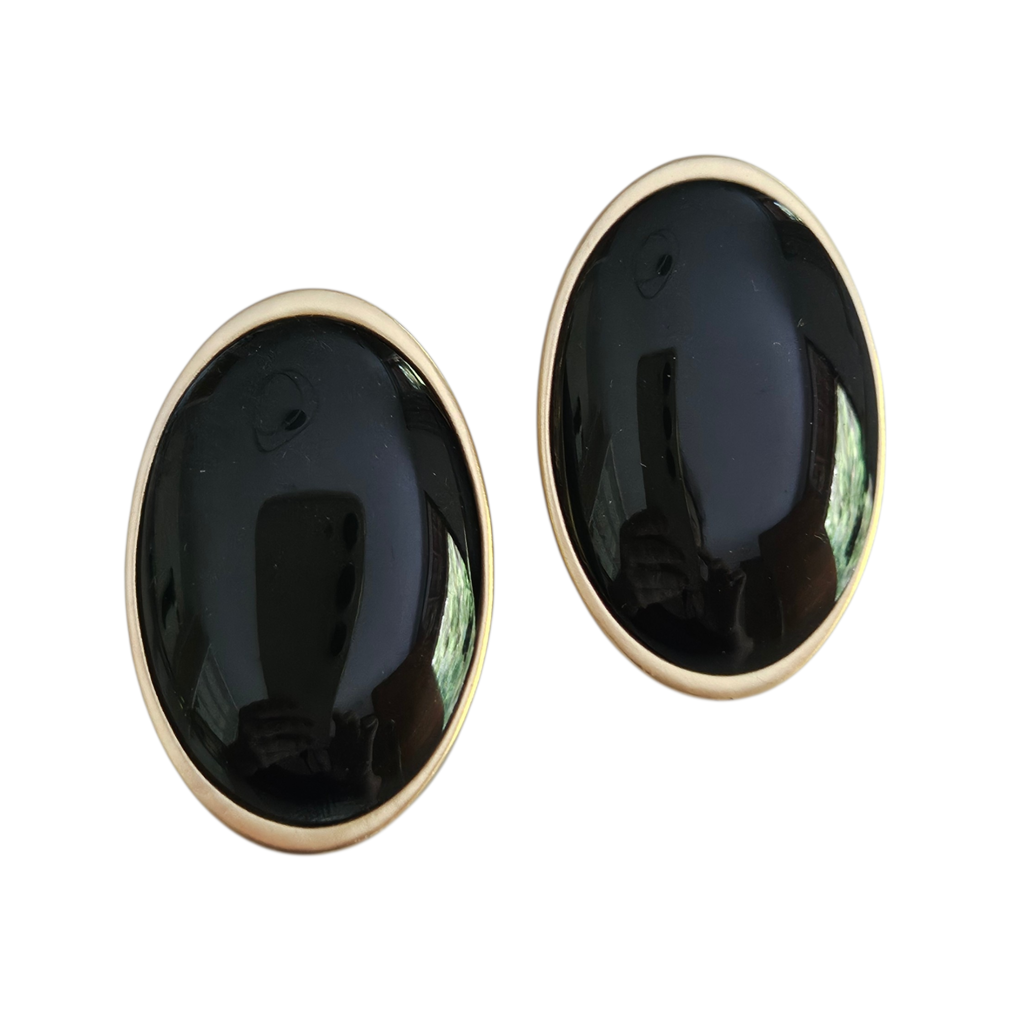 Brinco Oval Resina Preto
