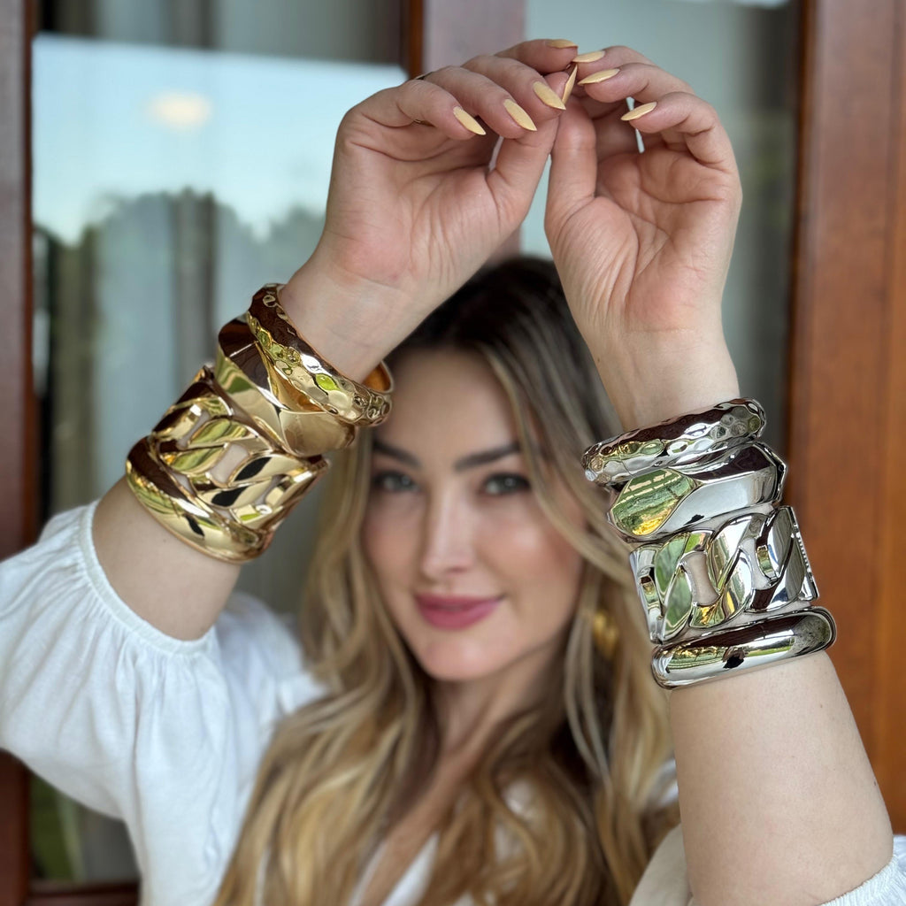 Bracelete Martelado Dourado M